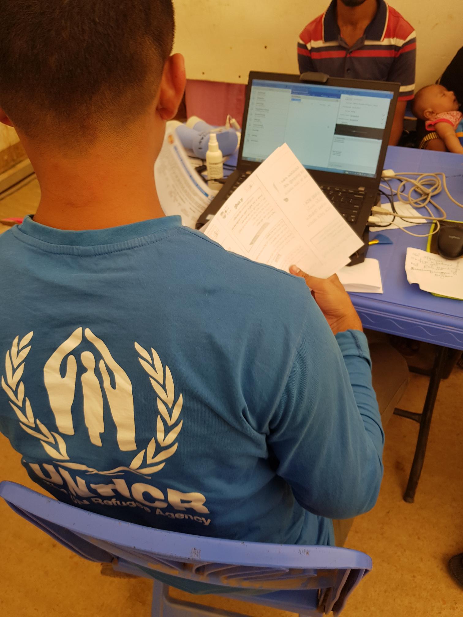 inline_303_https://www.resco.net/app/uploads/unhcr-worker-resco-app.jpeg