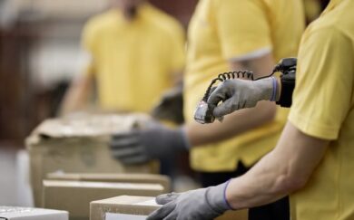 Will employees want to use wearables at work? Here is how to approach this as a company